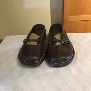 DOCKERS MARY JANE MULES